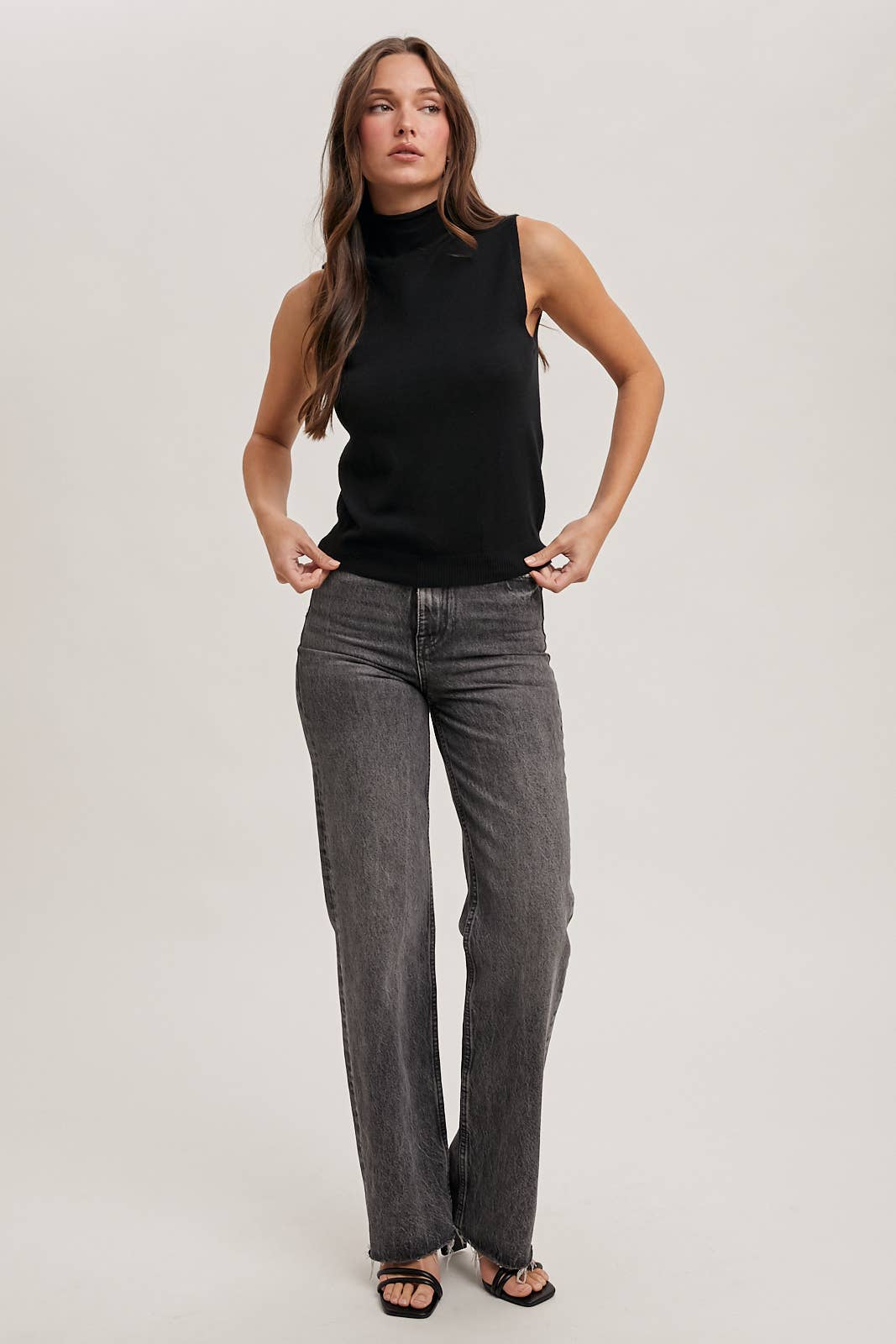 Bluivy - MOCK NECK SLEEVELESS KNIT TOP