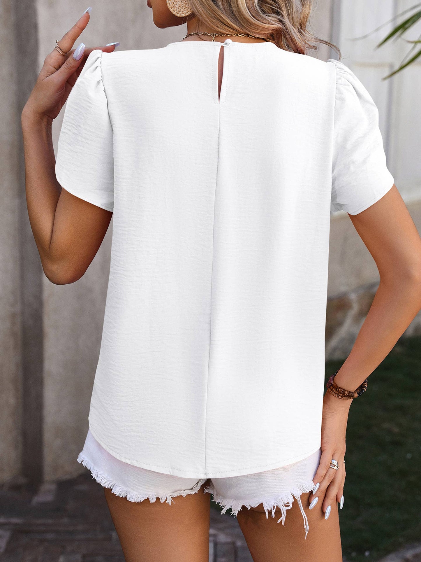 Wholesalesir - Leisure V-neck Chiffon Shirt With Flower Bud Sleeves Top
