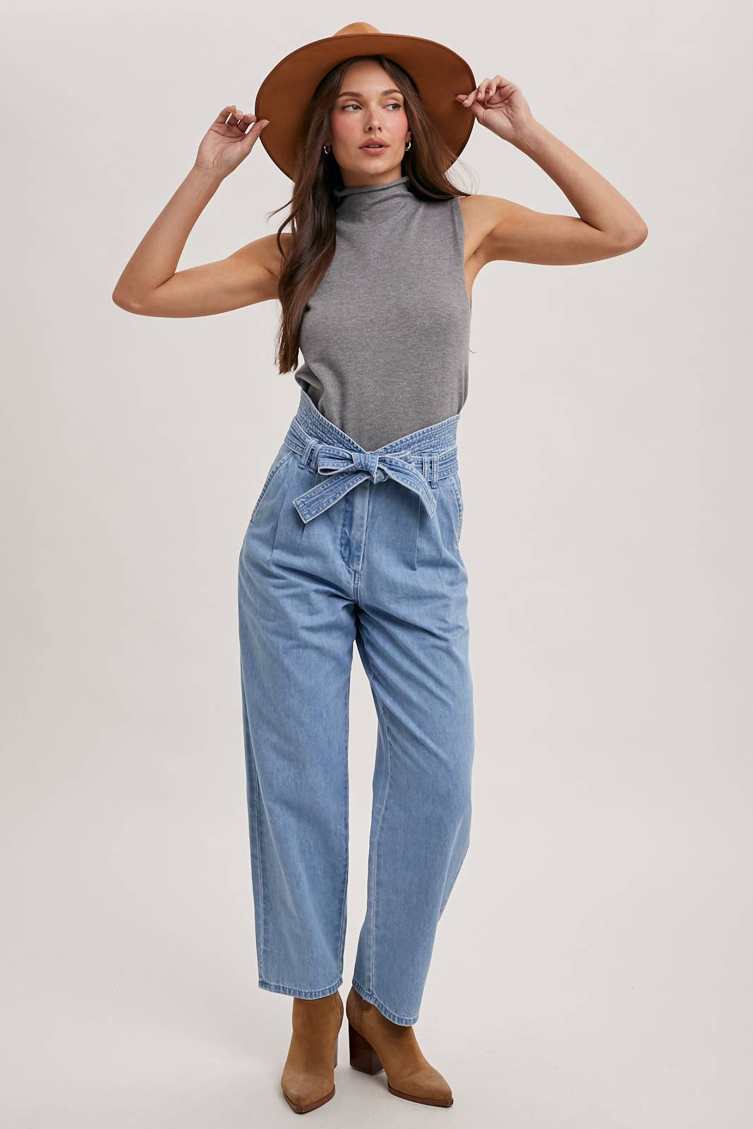 Bluivy - MOCK NECK SLEEVELESS KNIT TOP