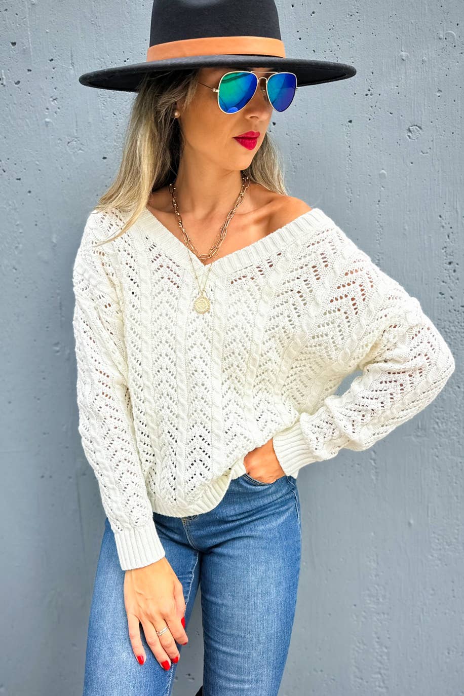 AMOLI - Ivory Textured Twist Detail Back Knitted Sweater Top