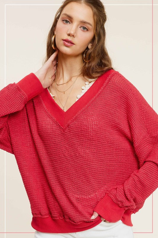LOOSE FIT V-NECK WAFFLE TEXTURED LONG SLEEVE TOP