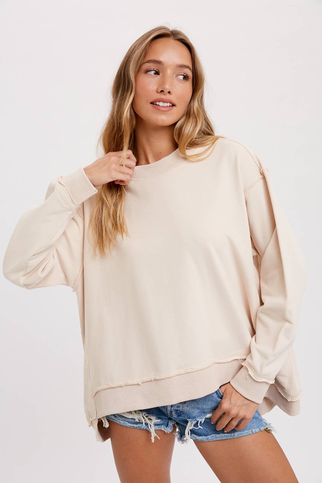 Bluivy - CREWNECK OVERSIZED SWEATSHIRT