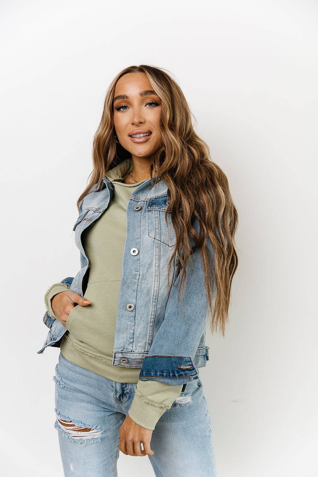 Ampersand Avenue - Denim Jacket- Classic Light Wash