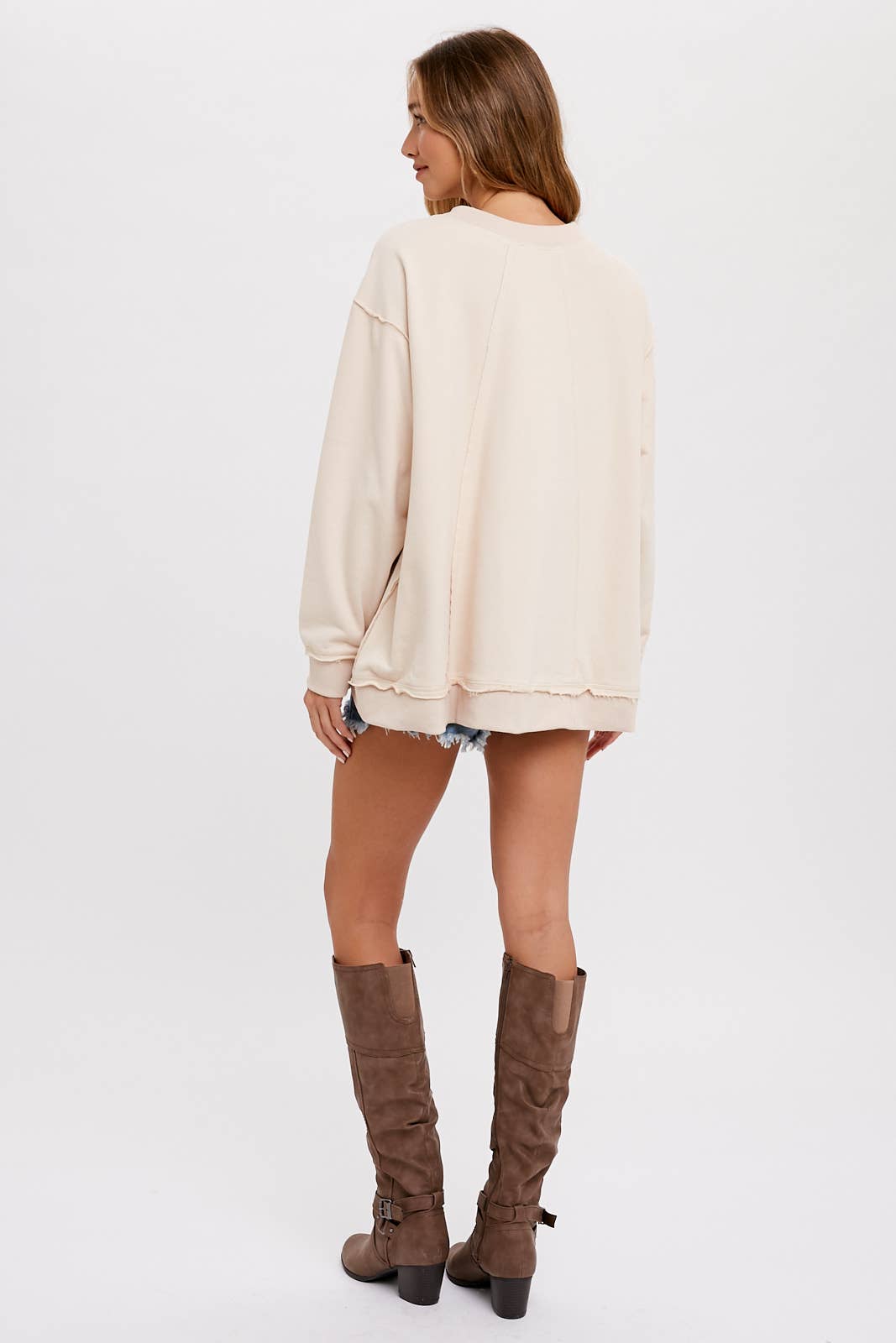 Bluivy - CREWNECK OVERSIZED SWEATSHIRT