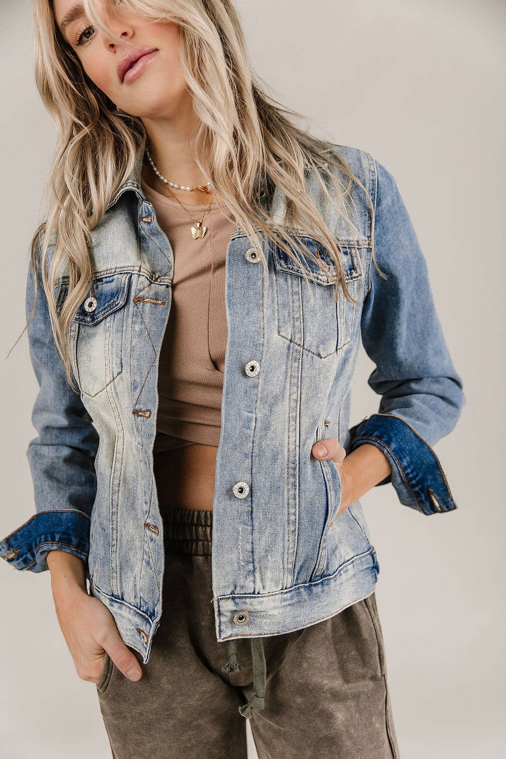 Ampersand Avenue - Denim Jacket- Classic Light Wash