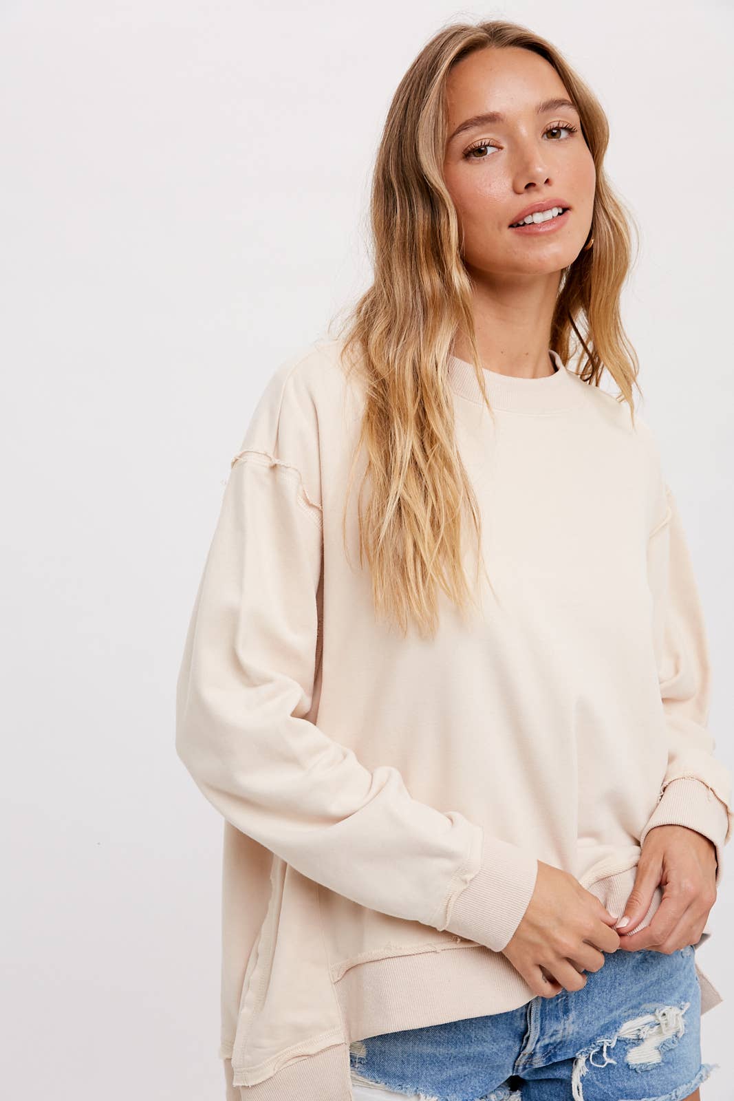Bluivy - CREWNECK OVERSIZED SWEATSHIRT