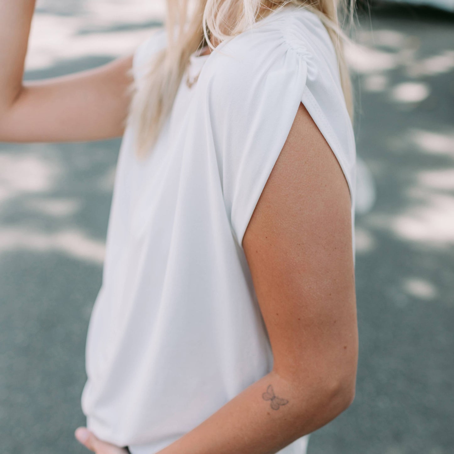 Amaryllis Apparel - Plus Size Super Soft Casual Ruched Shoulder Tee