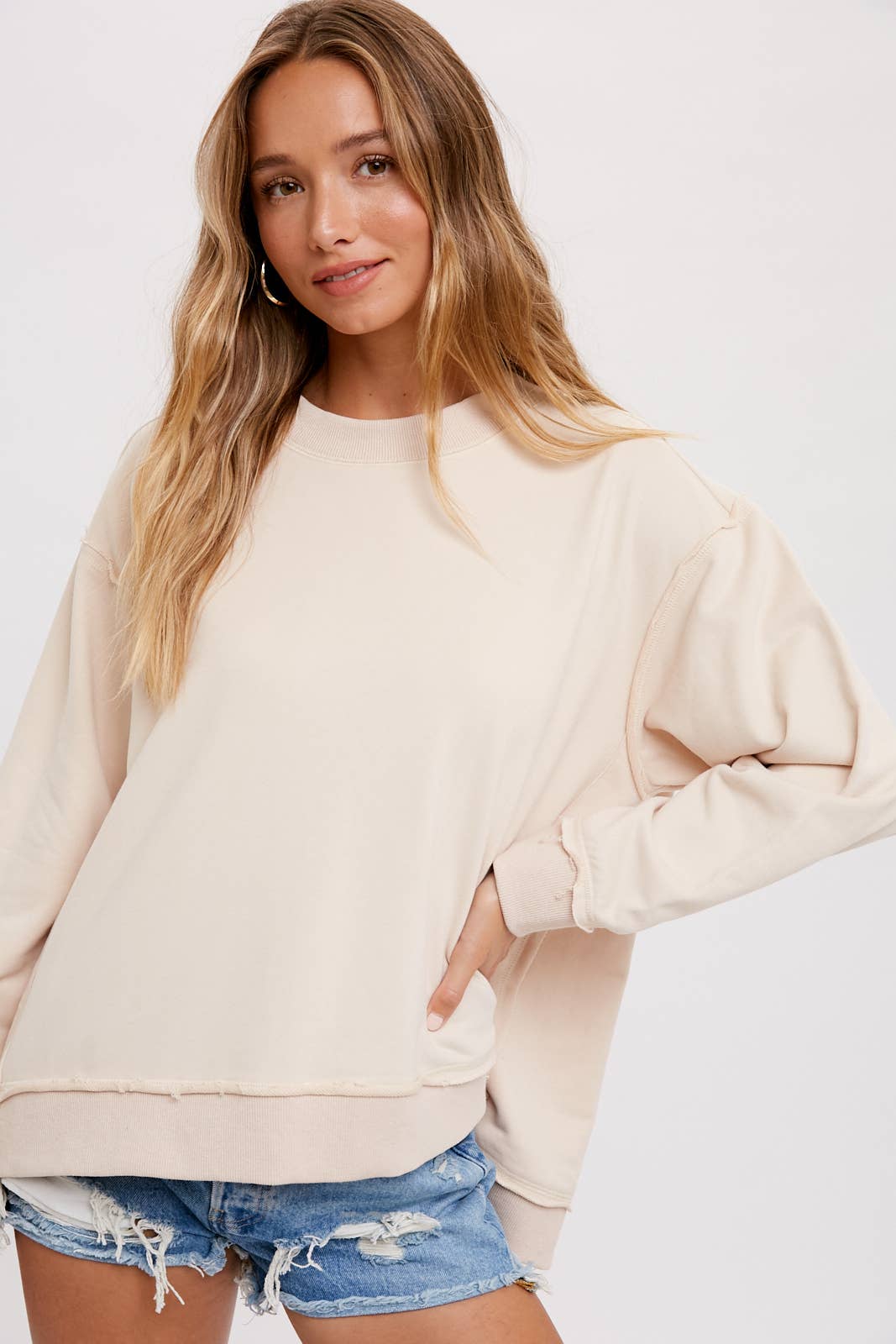 Bluivy - CREWNECK OVERSIZED SWEATSHIRT