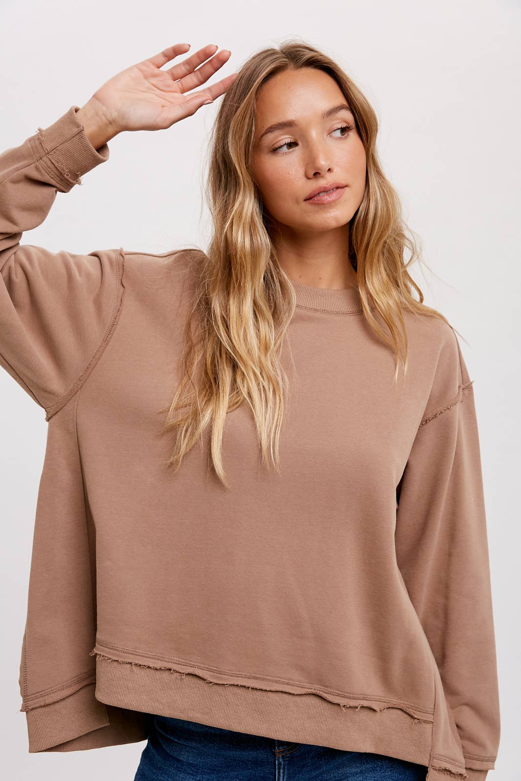 Bluivy - CREWNECK OVERSIZED SWEATSHIRT